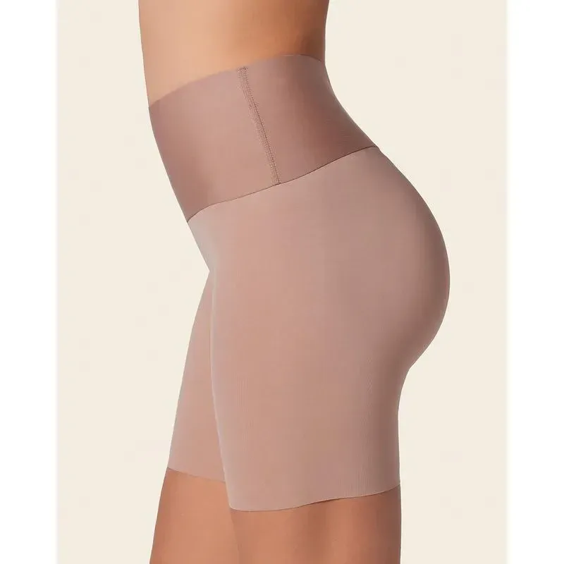 Seamless Shaper Short